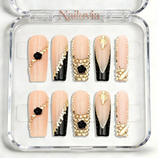 Nailuvia-D055 Midium-Square "Noir & Gold Opulence" Press-On Nails