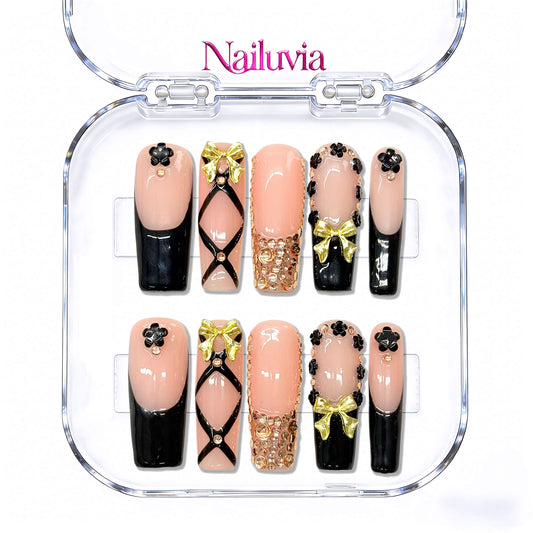 Nailuvia-DX138 Midium-Square "Gilded Noir" Press-On Nails