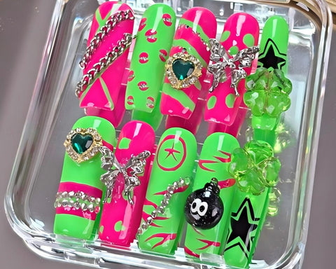Nailuvia-DX130 Midium-Square "Cyber Rave" Press-On Nails