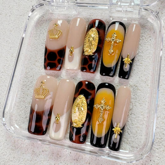 Nailuvia-DX131 Midium-Square "Sacred Opulence" Press-On Nails
