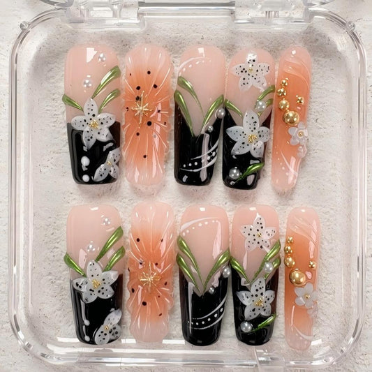 Nailuvia-DX135 Midium-Square "Blossom Noir" Press-On Nails
