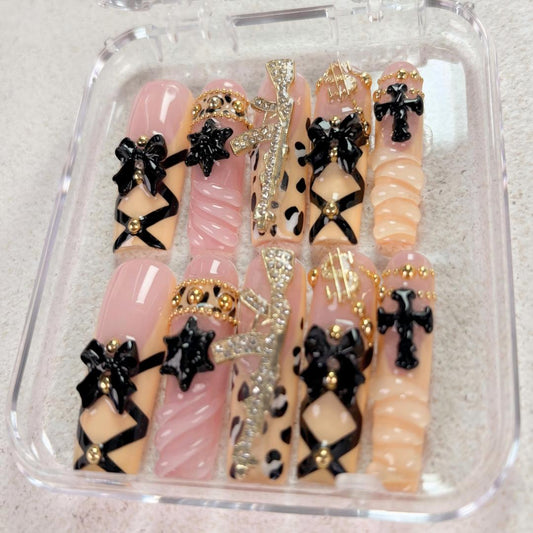 Nailuvia-D123 Midium-Square "Gothic Lolita" Press-On Nails