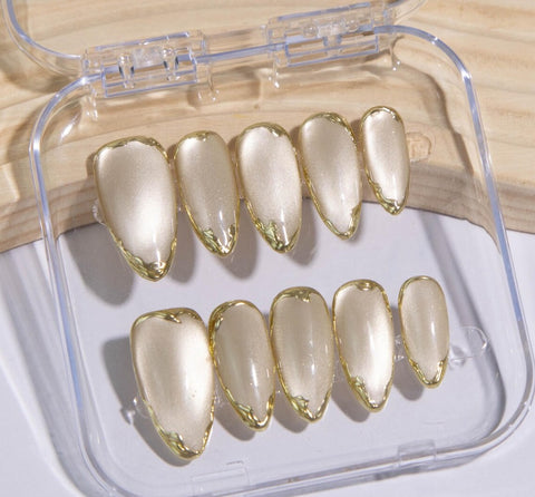 Nailuvia-CA007 Cat Eye "Champagne Glow" Press-On Nails