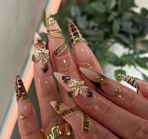 Nailuvia-FR036 French "Safari Butterfly" Press-On Nails