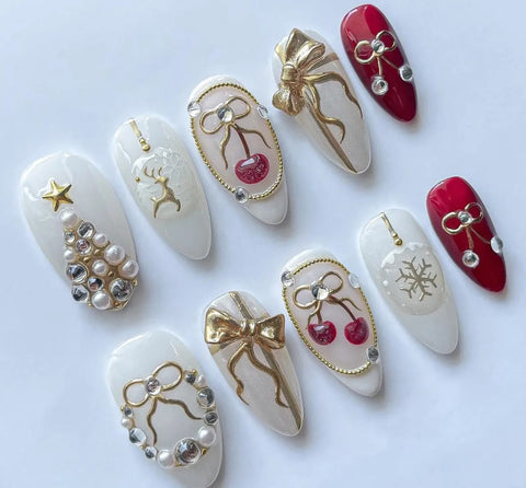 Nailuvia-AL032 Almond "Winter Wonderland" Press-On Nails