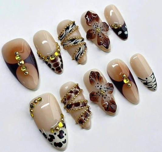 Nailuvia-AL036 Almond "Safari Bloom" Press-On Nails