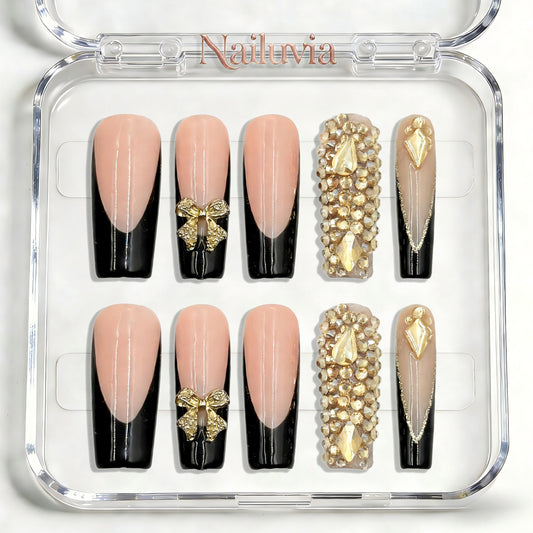 Nailuvia-D036 Midium-Square "Gilded Noir" Press-On Nails