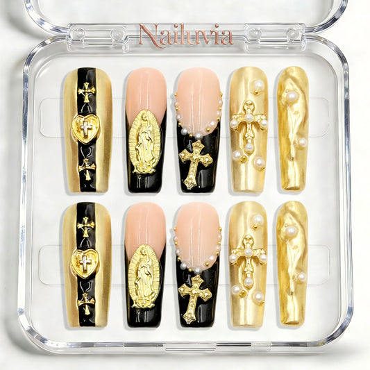 Nailuvia-D059 Midium-Square "Divine Noir &amp; Gold" Press-On Nails