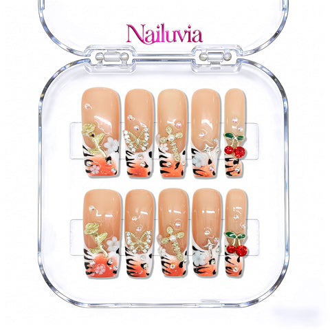 Nailuvia-D093 Midium-Square "Tiger Lily Safari" Press-On Nails