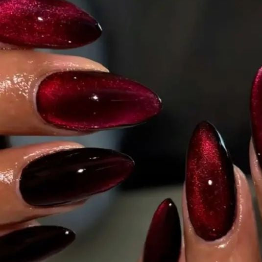 Nailuvia-CA003 Cat Eye "Bordeaux Eclipse" Press-On Nails
