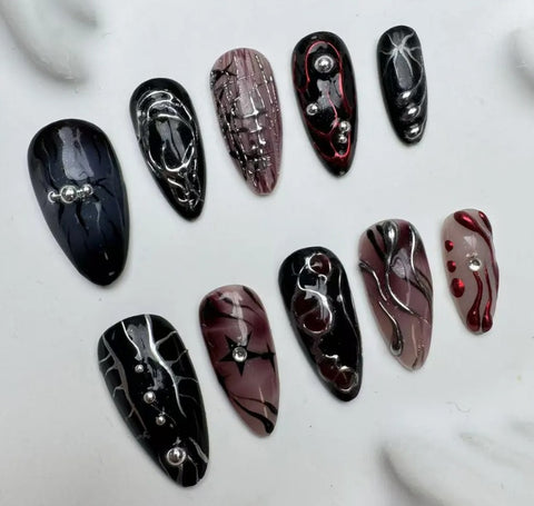 Nailuvia-AL002 Almond "Noir Veil" Press-On Nails
