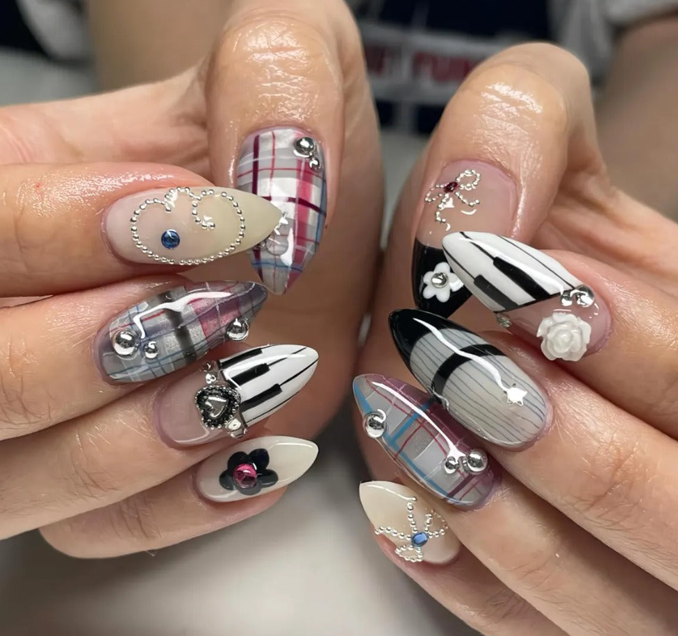 Nailuvia-AL025 Almond "Plaid &amp; Punk" Press-On Nails