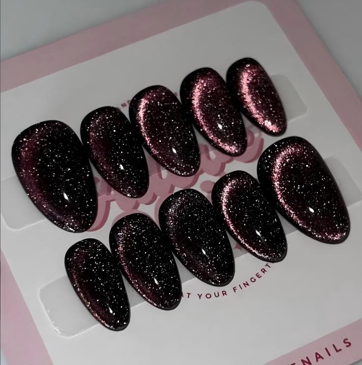 Nailuvia-CA016 Cat Eye "Burgundy Stardust" Press-On Nails