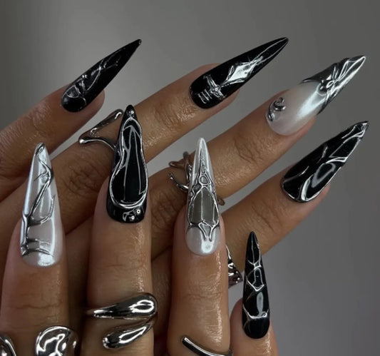 Nailuvia-ST009 Stiletto "Liquid Chrome" Press-On Nails